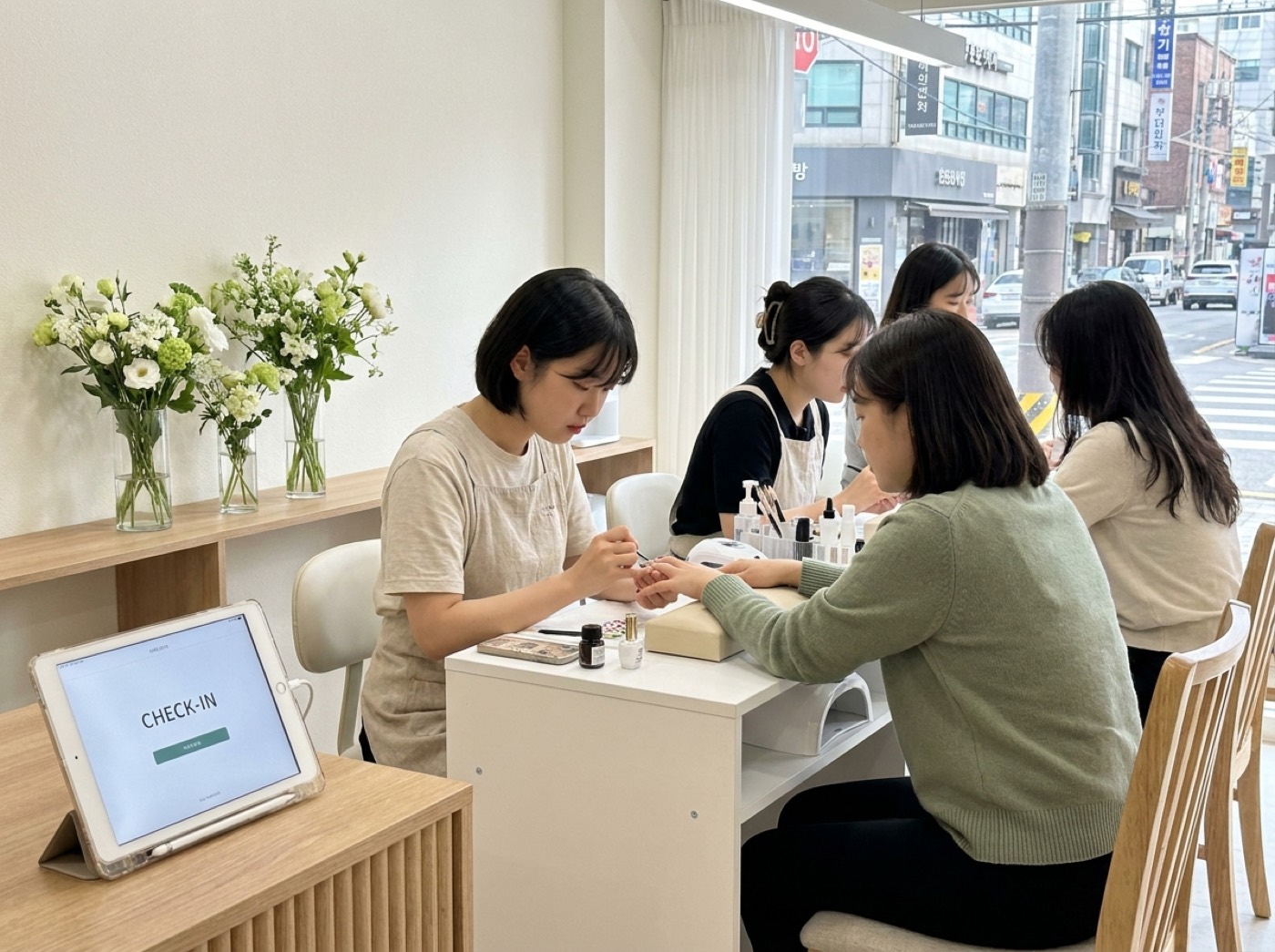 Korean nail salon using ULAN