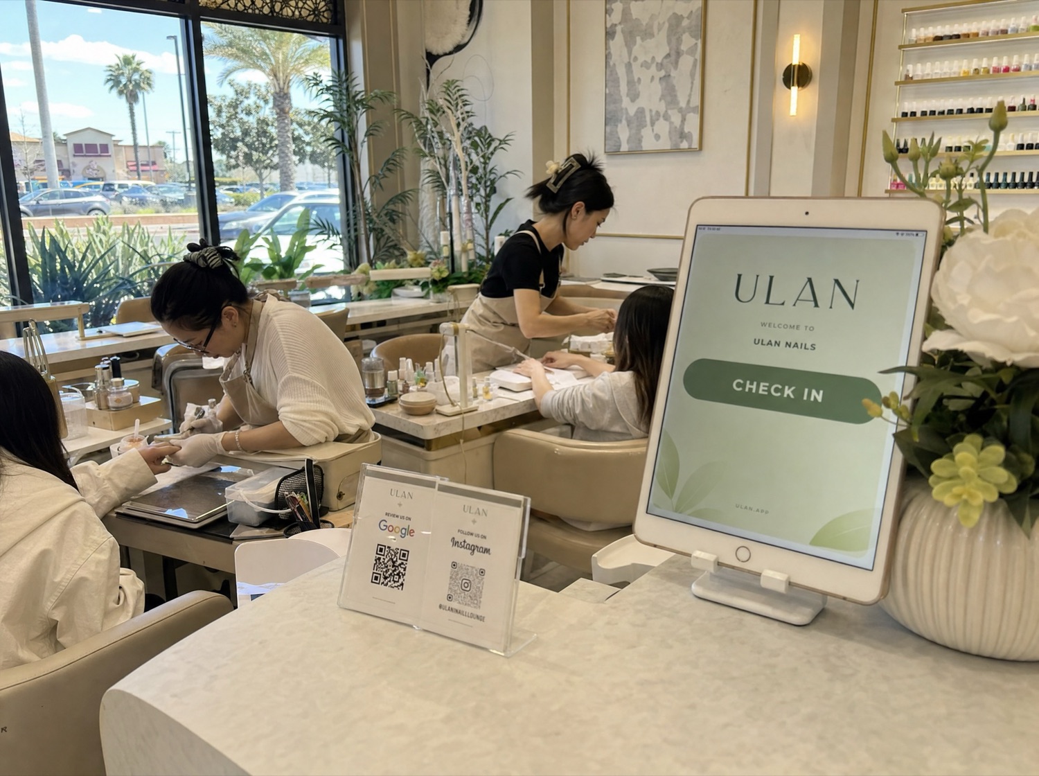 Vietnamese-American nail salon in Westminster, CA using ULAN check-in